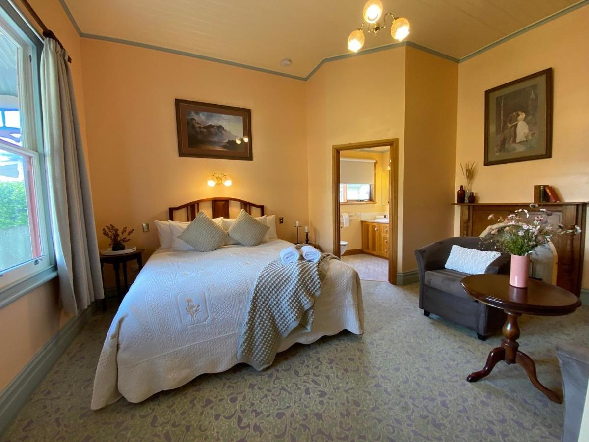 Hanlon Guest house